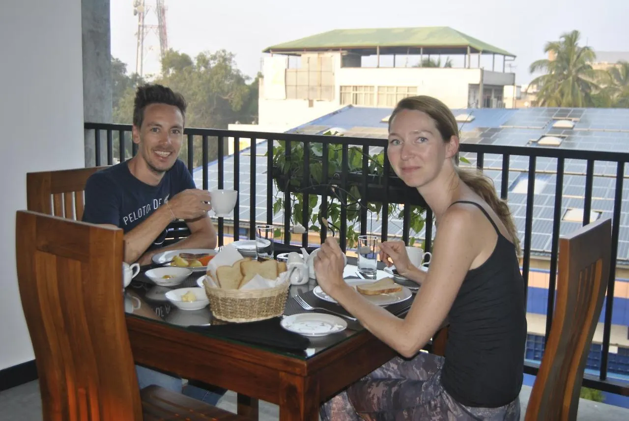 Bed & Breakfast The Canoe Negombo